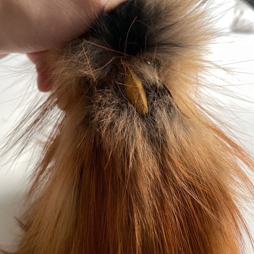 “My Axel Charm” Loro Piana real fox fur charm in the shape of a rooster. - Picture 6 of 11